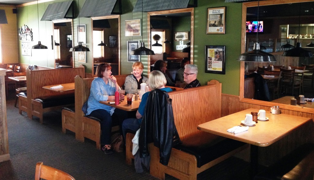 group of people eating breakfast at the Stationhouse